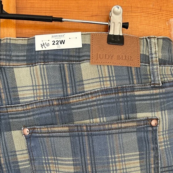 Judy Blue Plus Size Plaid High Waist Straight Leg Jeans 22W Blue & Tan Plain New - Picture 5 of 14